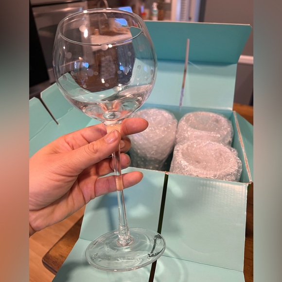 kate spade Dining Kate Spade Larabee Dot Long Stem Wine Glasses Set